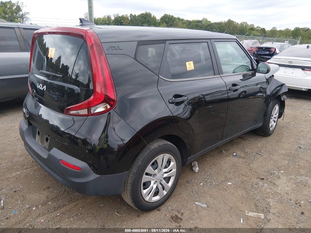 2022 KIA SOUL LX 4