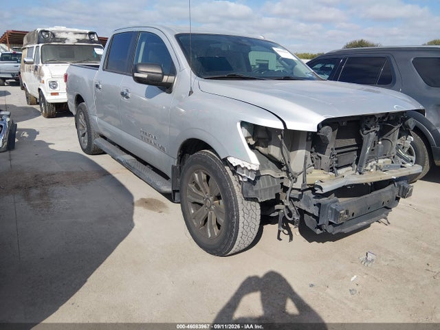 2018 NISSAN TITAN SV