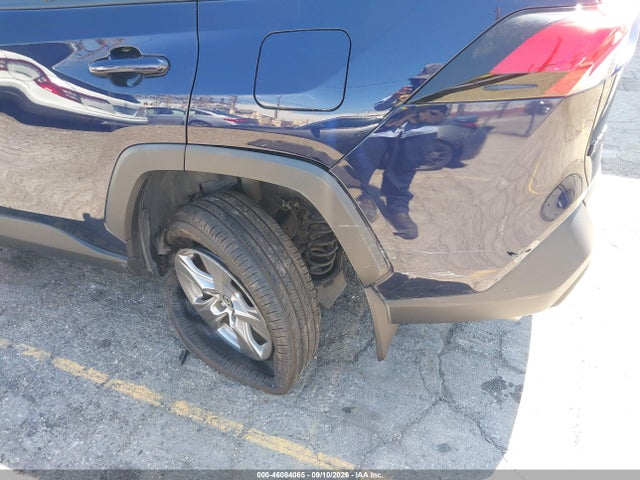 2022 TOYOTA RAV4 XLE 6