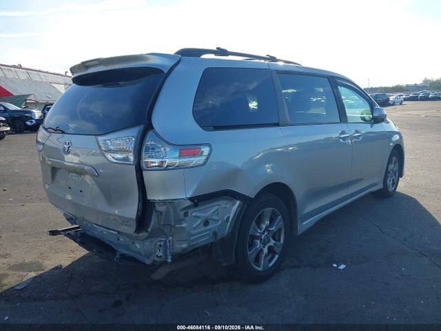 2019 TOYOTA SIENNA SE 7 PASSENGER 4
