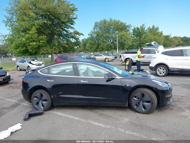 2018 TESLA MODEL 3 LONG RANGE/PERFORMANCE 12
