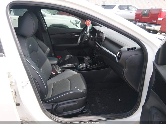 2022 KIA FORTE GT-LINE 5