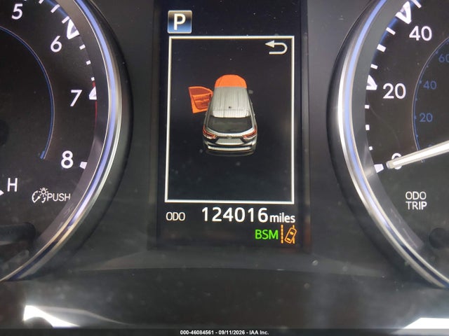2017 TOYOTA HIGHLANDER SE 16
