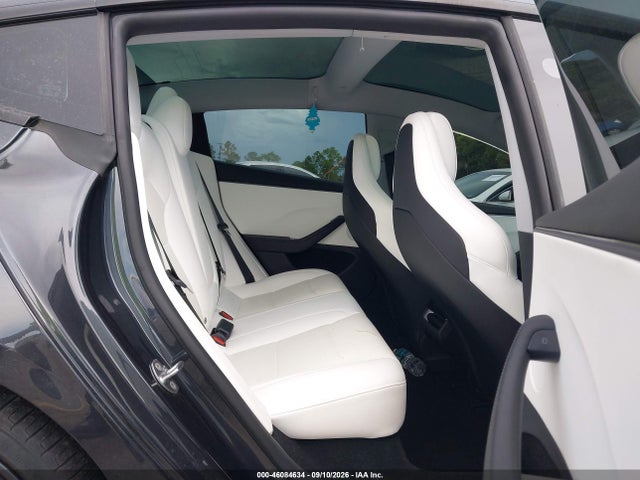 2026 TESLA MODEL 3 PERFORMANCE ALL-WHEEL DRIVE 8