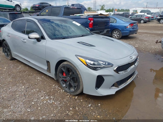 2019 KIA STINGER GT2