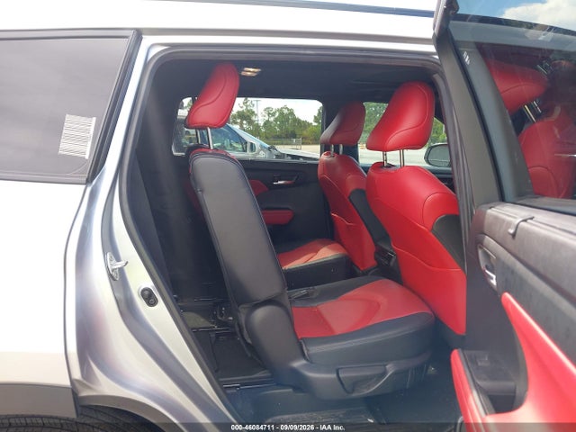 2022 TOYOTA HIGHLANDER XSE 8
