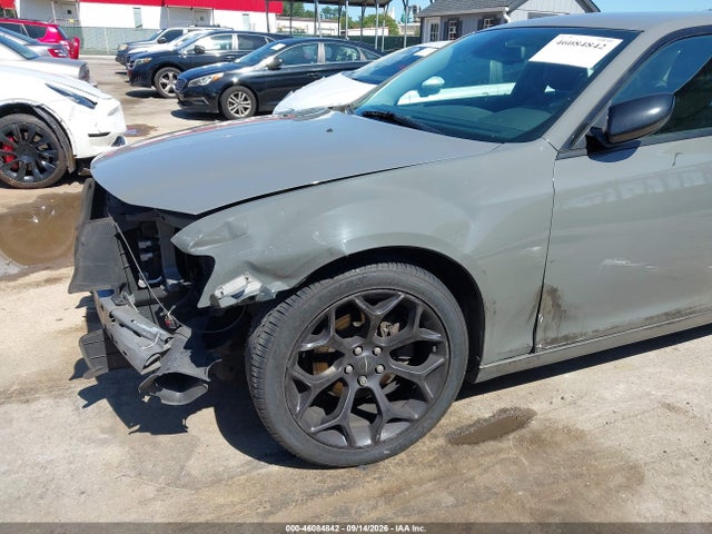 2019 CHRYSLER 300 TOURING 17