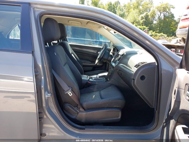 2019 CHRYSLER 300 TOURING 5