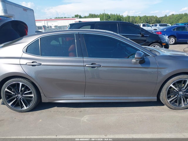 2018 TOYOTA CAMRY XSE 13