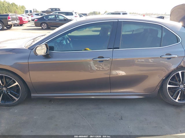 2018 TOYOTA CAMRY XSE 14