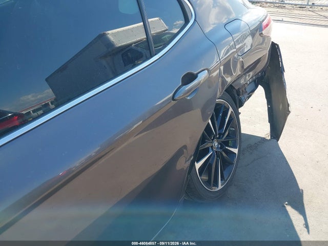 2018 TOYOTA CAMRY XSE 18