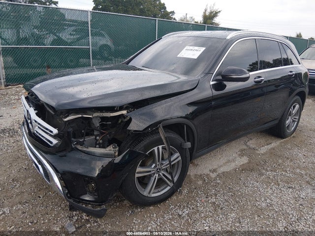 2021 MERCEDES-BENZ GLC 300 4MATIC SUV 2