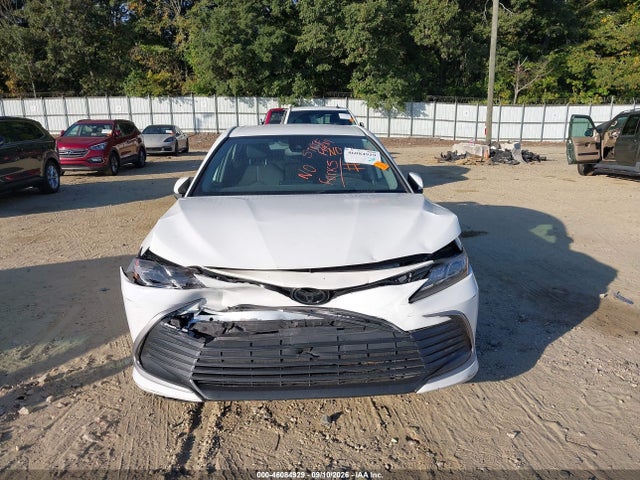 2022 TOYOTA CAMRY LE 11
