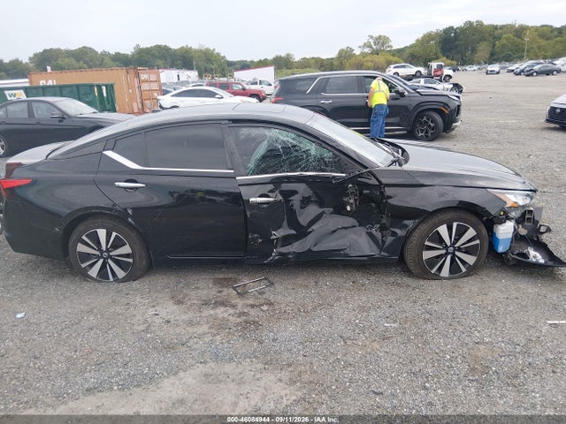 2022 NISSAN ALTIMA SV FWD 13