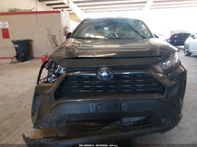 2019 TOYOTA RAV4 HYBRID LE 12