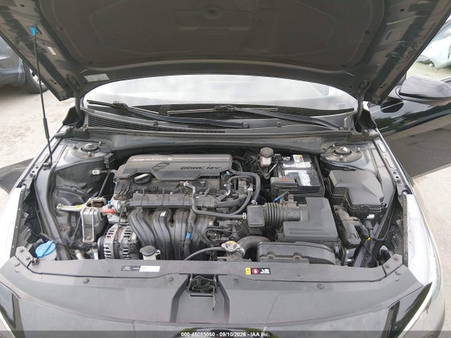 2022 HYUNDAI ELANTRA SE 10