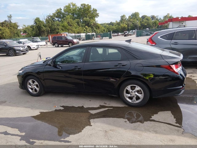 2022 HYUNDAI ELANTRA SE 14