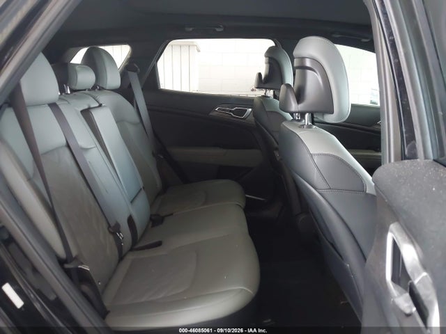 2023 KIA SPORTAGE X-LINE 8