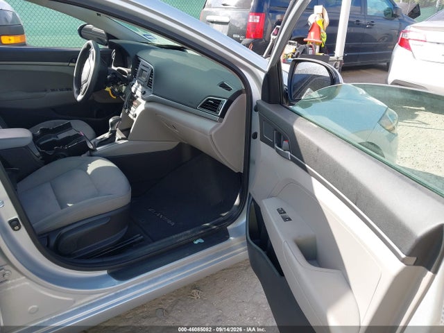 2018 HYUNDAI ELANTRA SE 5