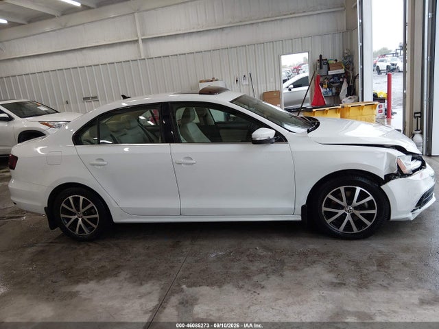 2017 VOLKSWAGEN JETTA 1.4T SE 13
