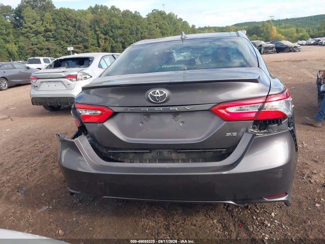 2019 TOYOTA CAMRY SE 16