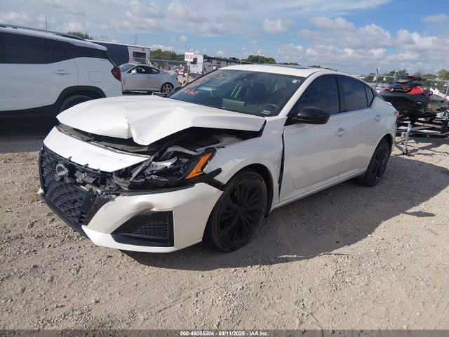 2023 NISSAN ALTIMA SR INTELLIGENT AWD 2