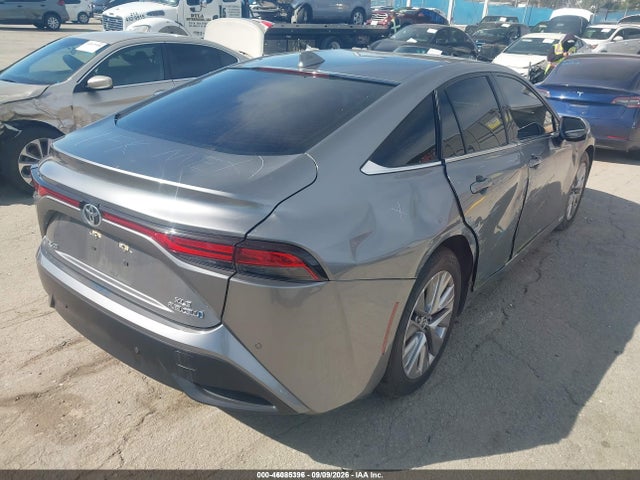 2023 TOYOTA MIRAI XLE 4