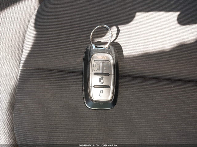 2017 CHRYSLER PACIFICA TOURING 11
