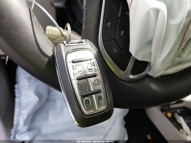 2023 CHRYSLER PACIFICA TOURING L 11