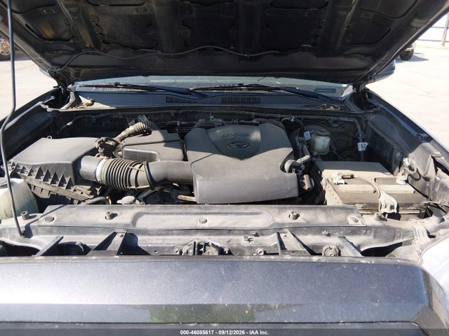 2022 TOYOTA TACOMA SR5 V6 10
