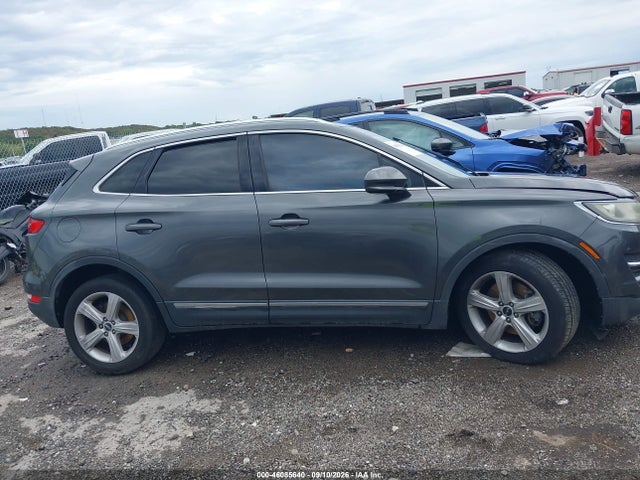 2017 LINCOLN MKC PREMIERE 13
