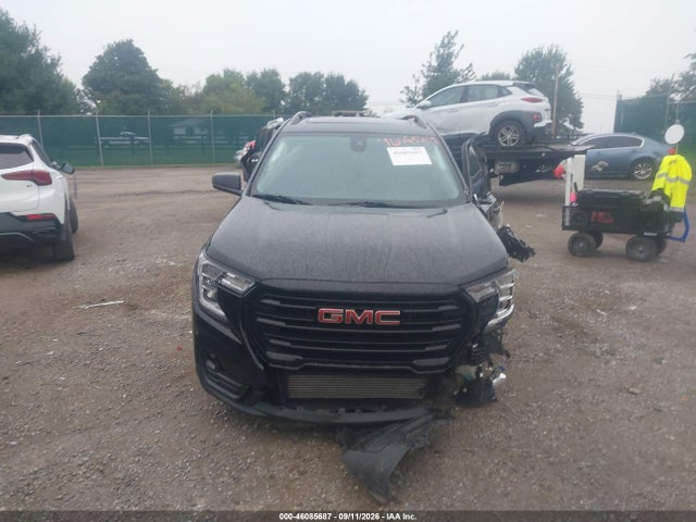 2022 GMC TERRAIN AWD SLT 13
