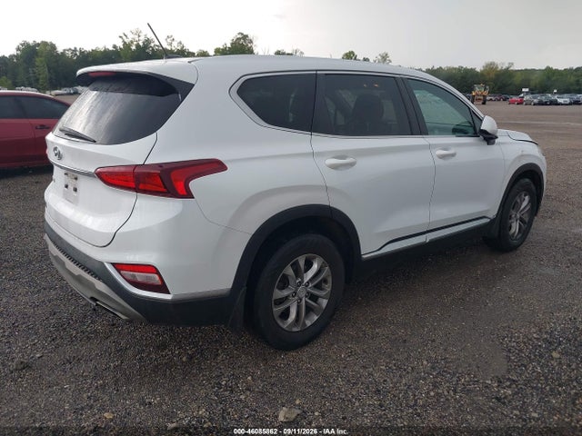 2020 HYUNDAI SANTA FE SE 4