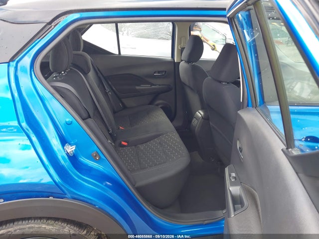 2023 NISSAN KICKS SV XTRONIC CVT 8