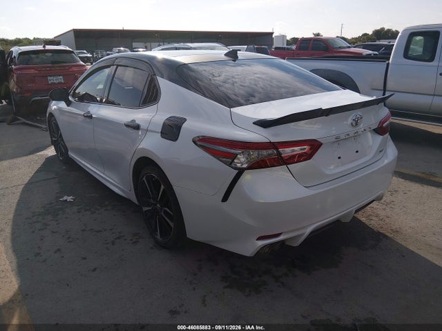 2019 TOYOTA CAMRY XSE 3