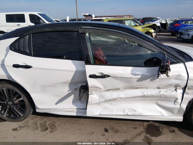 2019 TOYOTA CAMRY XSE 6