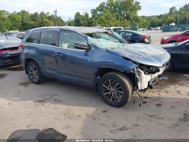 2017 TOYOTA HIGHLANDE XLE