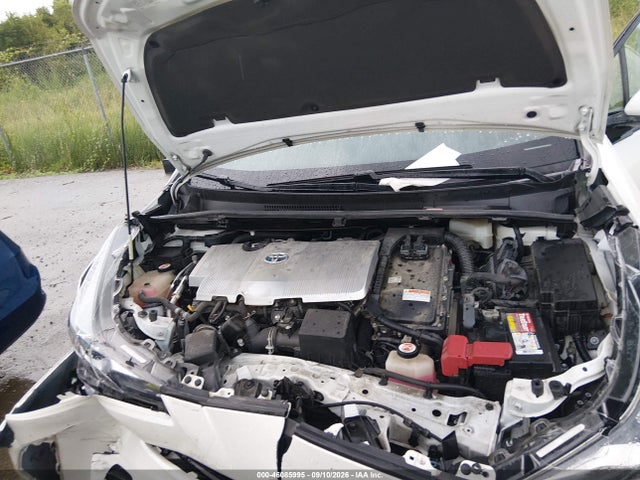 2019 TOYOTA PRIUS XLE 10