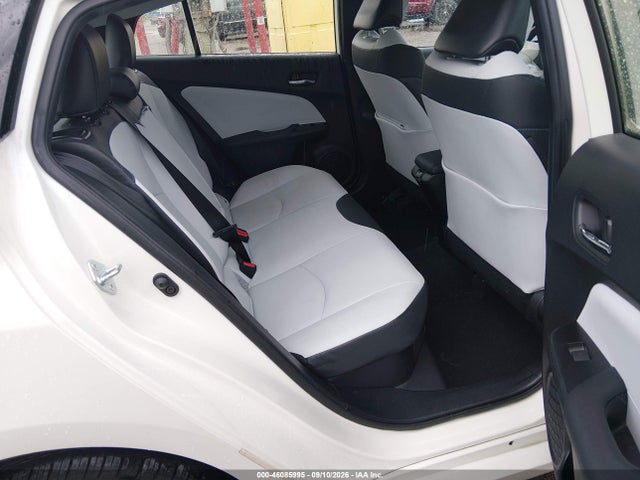 2019 TOYOTA PRIUS XLE 8