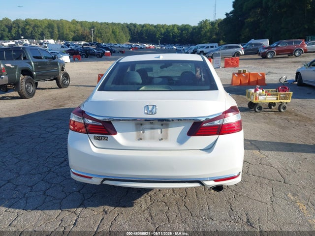 2017 HONDA ACCORD EX 16