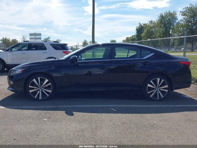 2022 NISSAN ALTIMA SR INTELLIGENT AWD 14