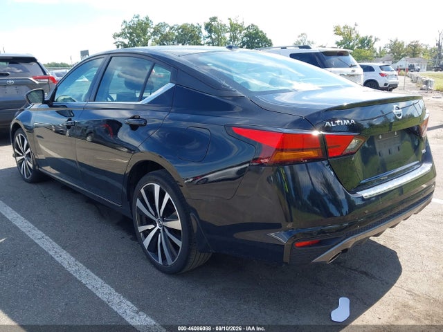 2022 NISSAN ALTIMA SR INTELLIGENT AWD 3