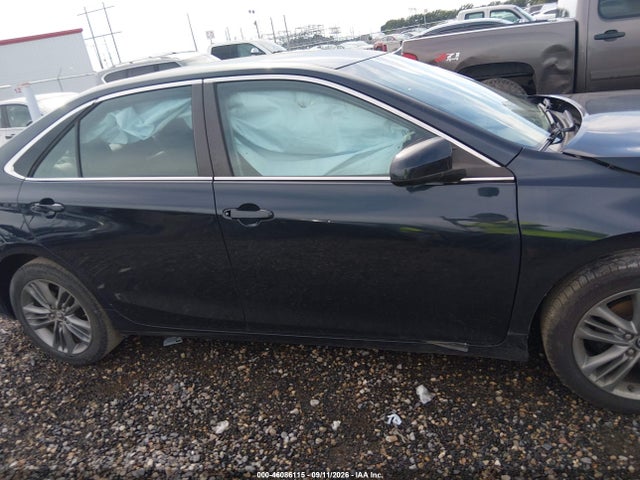 2017 TOYOTA CAMRY SE 13