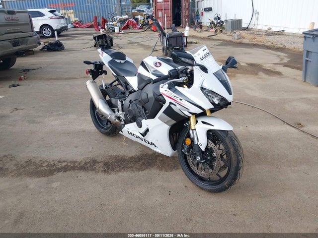2026 HONDA CBR1000 RR