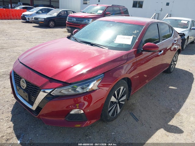 2021 NISSAN ALTIMA SV INTELLIGENT AWD 2