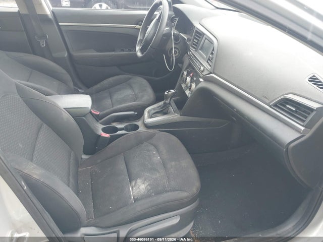 2019 HYUNDAI ELANTRA SE 5
