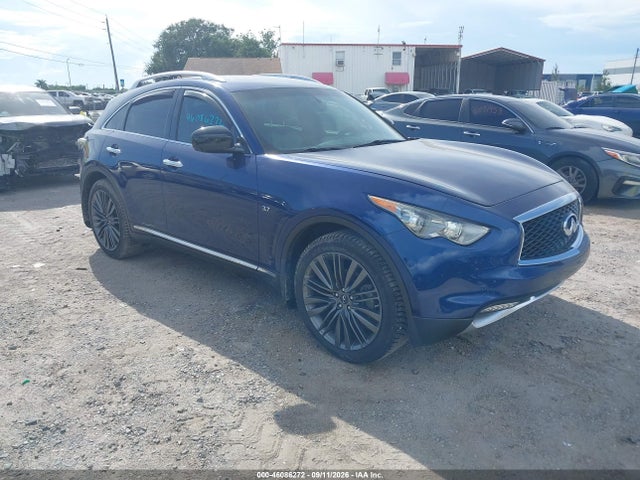2017 INFINITI QX70 