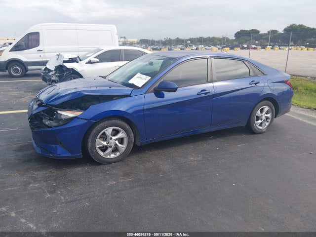 2021 HYUNDAI ELANTRA SE 2