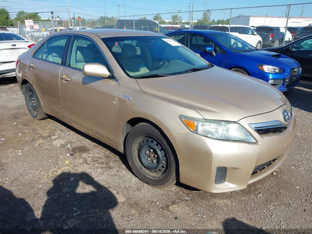 2011 TOYOTA CAMRY 