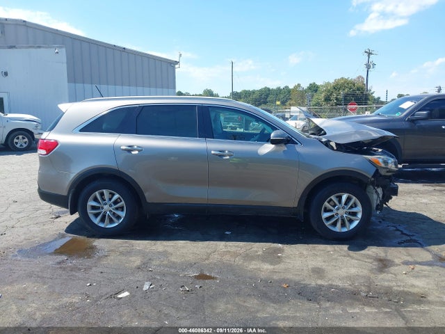 2017 KIA SORENTO 3.3L LX 13